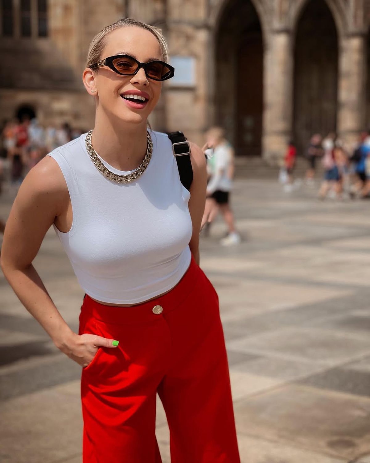 Sandra Izbașa, apariție de senzație pe scena de la Sala Palatului, alături de Andreea Esca și Lidia Buble: „Campioana blondă”