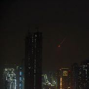 O rachetă surprinsă deasupra Dubaiului / Sursă foto: Imago Images