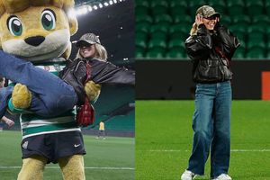 Sydney Sweeney, apariție surprinzătoare la meciul din Europa! » Vedeta de la Hollywood a coborât pe gazon, a bătut un penalty și a celebrat ca Bruno Fernandes