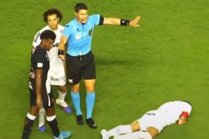 Neymar, ce simulare dezgustătoare! » Circul făcut de autorul „dublei” în victoria lui FC Santos a devenit viral