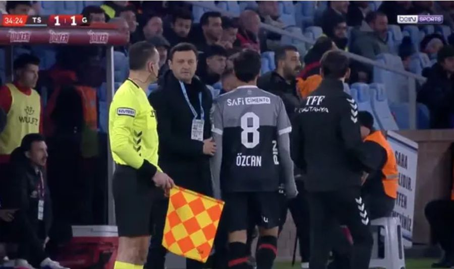 Episod bizar: a refuzat înlocuirea! » L-a umilit pe antrenor, care și-a cerut scuze rezervei de pe margine