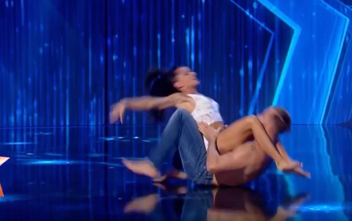 O fostă gimanstă, moment incendiar la Românii au Talent » A fost antrenată de Nadia Comăneci