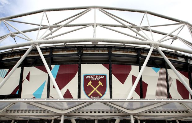 Opt jucători de la West Ham la izolare » Au simptome de coronavirus