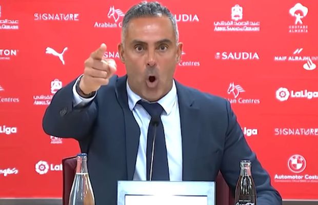 A cedat nervos la conferința de presă și a început să țipe: „Merităm respect! Trebuie să-mi apăr echipa”