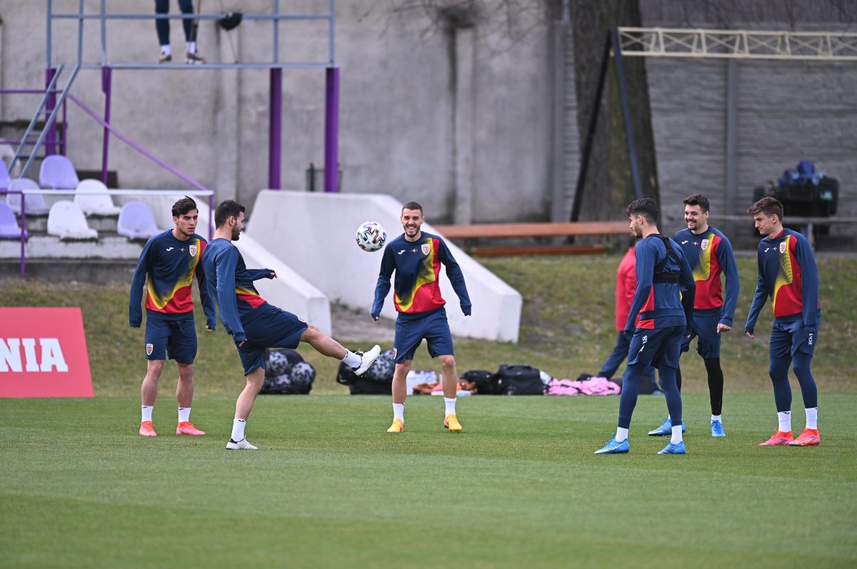Primul antrenament al României U21 pentru meciul cu Germania » Cum și-a împărțit Adrian Mutu jucătorii