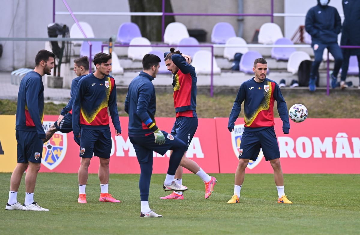Primul antrenament al României U21 pentru meciul cu Germania » Cum și-a împărțit Adrian Mutu jucătorii