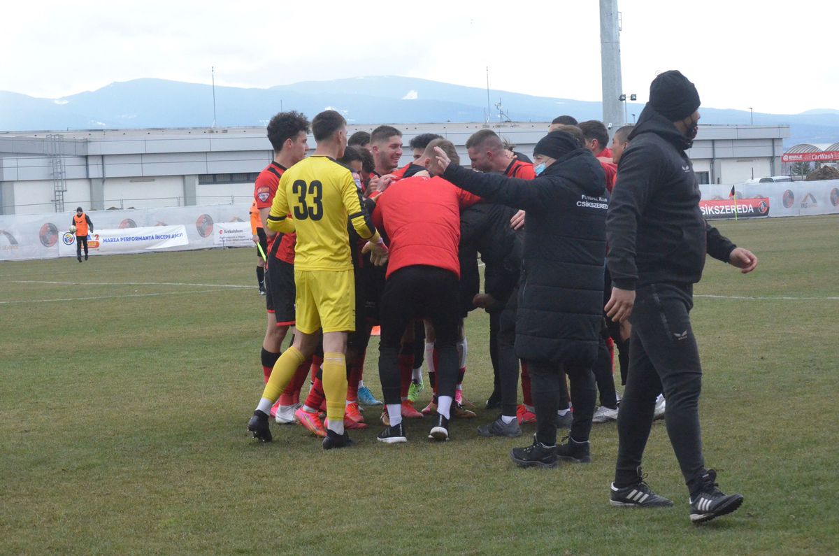 Csikszereda, mai aproape ca niciodată de Liga 1! Hora bucuriei de la Miercurea Ciuc