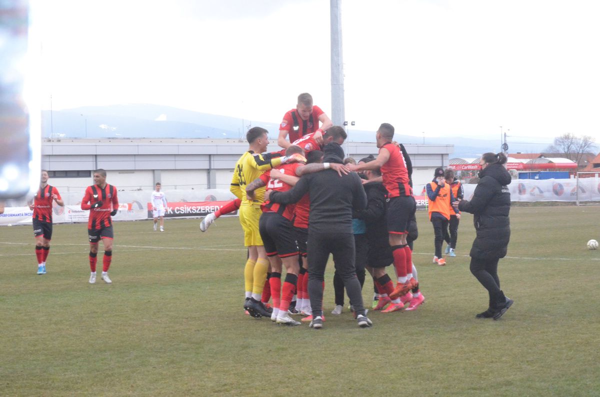 Csikszereda, mai aproape ca niciodată de Liga 1! Hora bucuriei de la Miercurea Ciuc