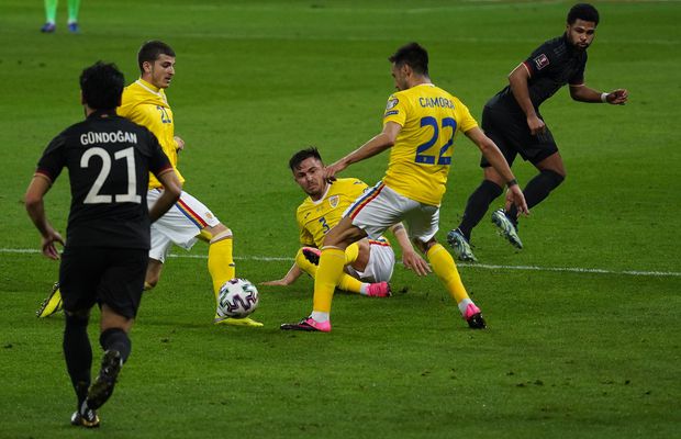 Mirel Rădoi nu l-a iertat pe Mario Camora! Ce mutări a fost nevoit să facă, după eroarea din prima repriză