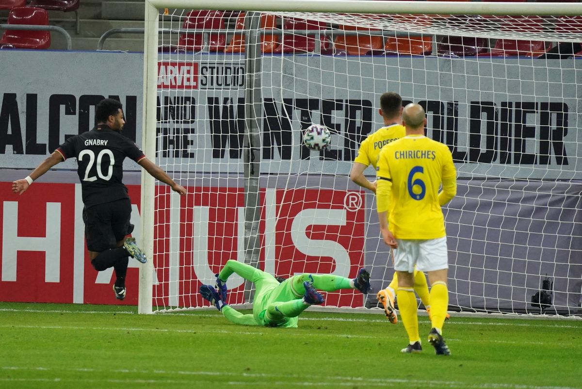 Detaliul trecut cu vederea în România - Germania » Neuer a explicat gestul nemților de la poza oficială