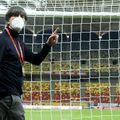 Joachim Low (61 de ani), selecționerul Germaniei, a lăudat reprezentativa României, după victoria obținută în preliminariile Campionatului Mondial, scor 1-0.