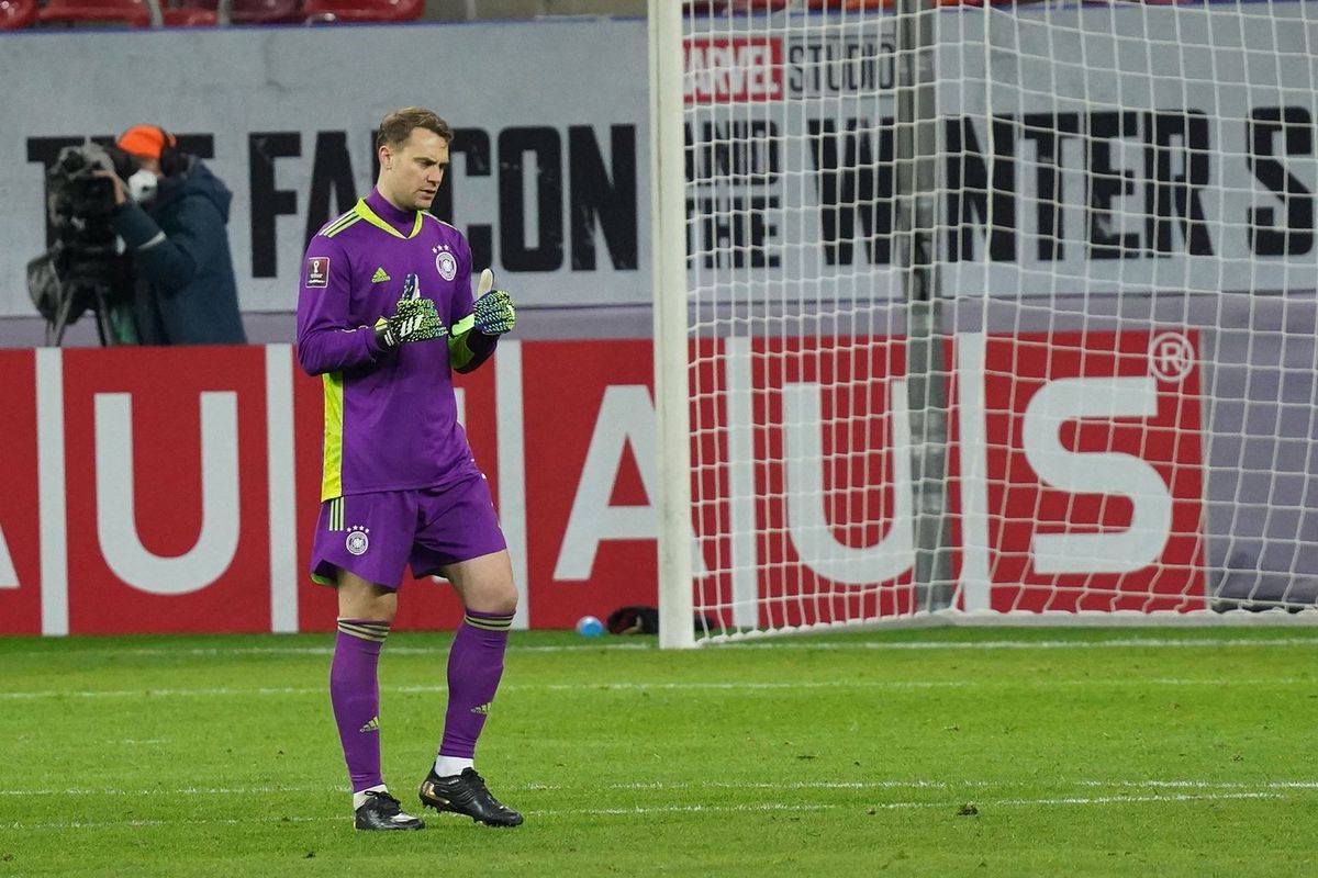 Detaliul trecut cu vederea în România - Germania » Neuer a explicat gestul nemților de la poza oficială