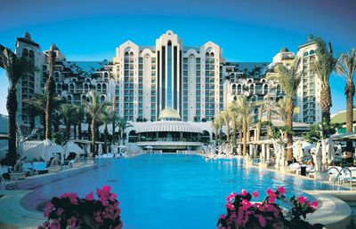 Delegația României, cazată la cel mai inedit hotel din Israel, unde „parchează” și Abramovich » Care e prețul pe noapte al unei camere