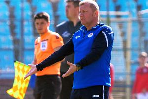 Dorinel Munteanu iese la atac și își acuză frontal rivala la promovare: „M-a deranjat nesimțirea lor! Au mai avut și arbitrul de casă...”