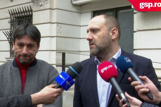 Adrian Căvescu (dreapta) și Dan Idita (stânga), avocați FCSB