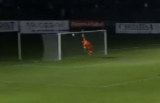 Gol superb înscris de jucătorul propus la FCSB » Mingea s-a dus direct în vinclu