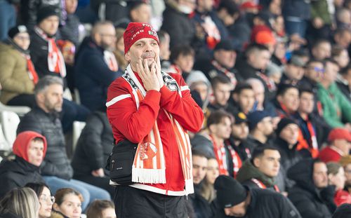 Fanii lui Dinamo nu își mai văd favoriții anul acesta, foto: GSP