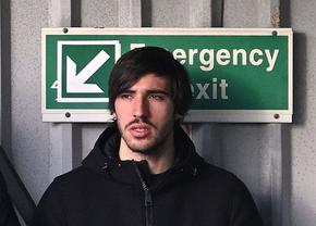 Sandro Tonali, acuzat că a mizat și în Anglia pe meciuri de fotbal! » 50 de pariuri între august și octombrie 2023. Riscă o suspendare uriașă