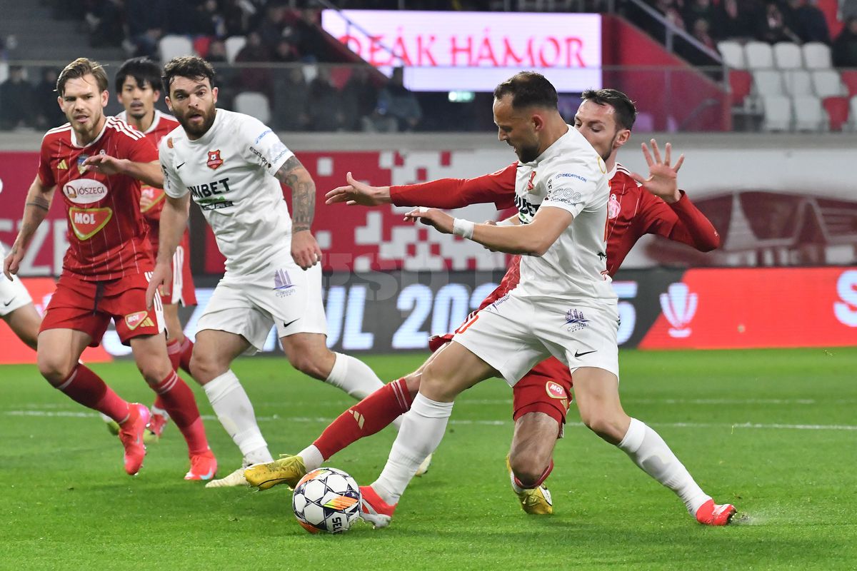 Dorinel Munteanu și-a certat 2 jucători, după Sepsi - Hermannstadt: „Repriza cadourilor! Au marcat pe greșeli personale”