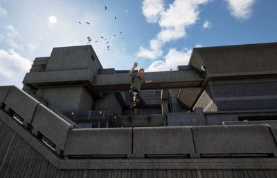 Parkour! Aleargă pe acoperișuri cu prietenii tăi în acest joc captivant ce urmează să fie lansat!