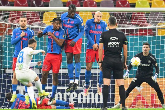 Dawa, în zidul celor de la FCSB / FOTO: Imago