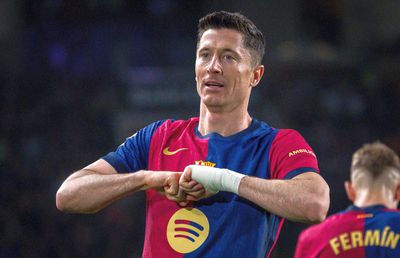 Robert Lewandowski marchează pe bandă rulantă și la 36 de ani » Polonezul a doborât un nou record