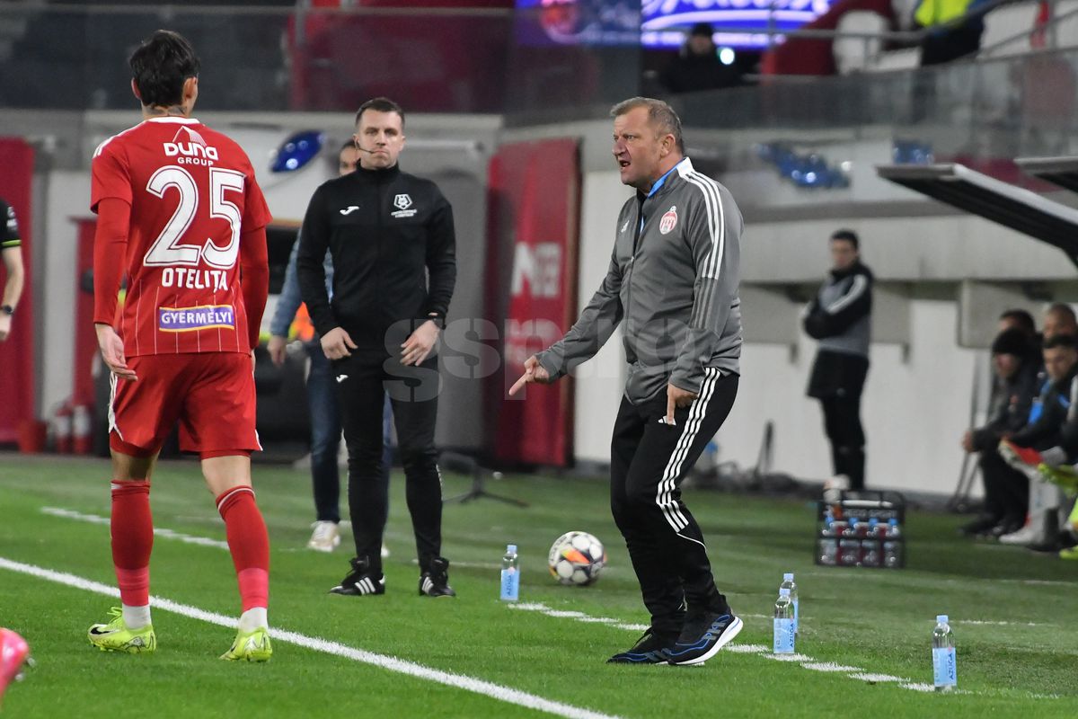 Dorinel Munteanu și-a certat 2 jucători, după Sepsi - Hermannstadt: „Repriza cadourilor! Au marcat pe greșeli personale”