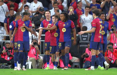 Contestat de propriii jucători?! El nu l-a înțeles pe Hansi Flick: „Nu știu de ce joacă așa”