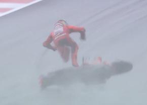 Franco Morbidelli a „zburat” pe ploaie! Marc Marquez a avut prima sa căzătură din acest sezon de MotoGP