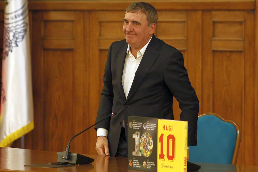 Moment pentru special pentru Gică Hagi la Cazino. Foto: Cristi Preda (GSP)