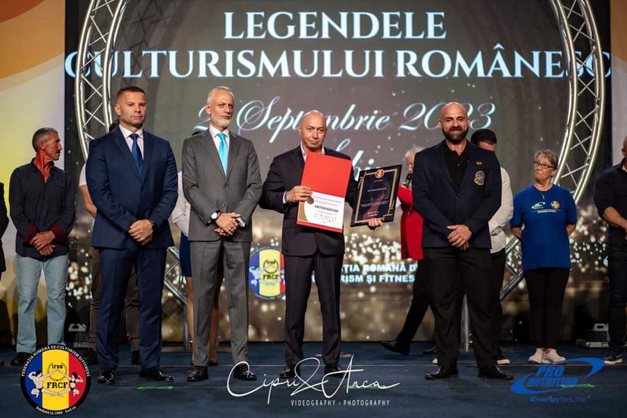 5 sfaturi pentru dezvoltarea masei musculare de la o legendă a culturismului românesc: „Alimentația contează 80%” + Care e cea mai bună sursă de proteine