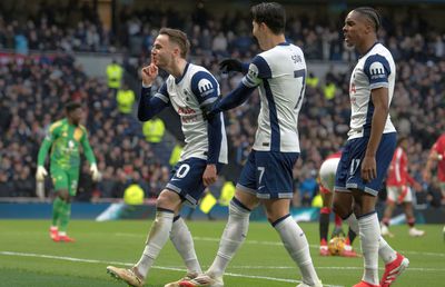 Luat în colimator de fanii lui Tottenham după ultima postare: „A luat-o razna? Poartă un tricou al lui Iuda”