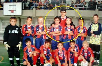 „Am fost aproape să mă las de fotbal, mi s-a împlântat piciorul în noroi” » Nicolae Stanciu a avut un moment critic în carieră: „El a crezut în mine, m-a ajutat cu recuperarea”