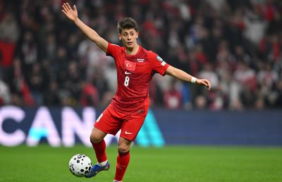 Adversarul României intră direct în careul european de ași » Arda Guler este egalul titularului lui Cristi Chivu