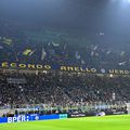 „Secondo Anello Verde” este inima Peluzei Nord a fanilor lui Inter pe stadionul Giuseppe Meazza / Foto: Imago