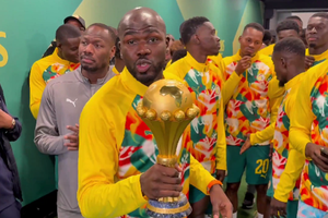 Senegal sfidează CAF! Trofeul, scos pe teren deși titlul a fost acordat Marocului