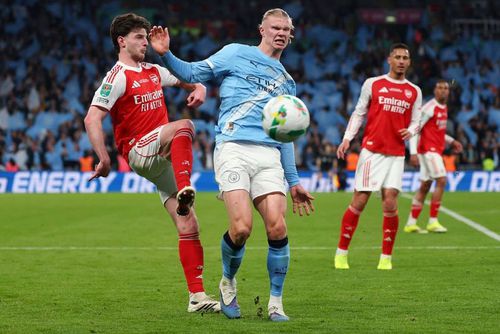 Duel între Erling Haaland și Declan Rice în finala Carabao Cup, Manchester City - Arsenal 2-0 / Foto: Imago