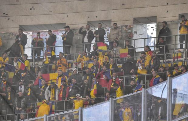 Cum au fost păcăliți suporterii români la meciul cu Turcia » Gafa organizatorilor de care bișnițarii au profitat imediat