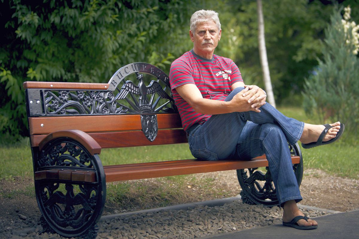 39 de ani de când Vasile Iordache devenea "Eroul de pe Wembley". Și de când primea nota maximă: "Da, eu și Nadia ce am mai luat 10!" :)