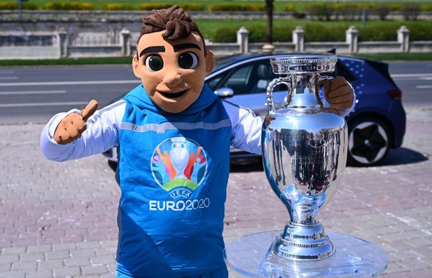 Ce facilităţi vor avea turiştii străini care vor veni la meciurile de la Campionatul European care vor fi organizate în capitală. Anunţul Primăriei Bucureşti