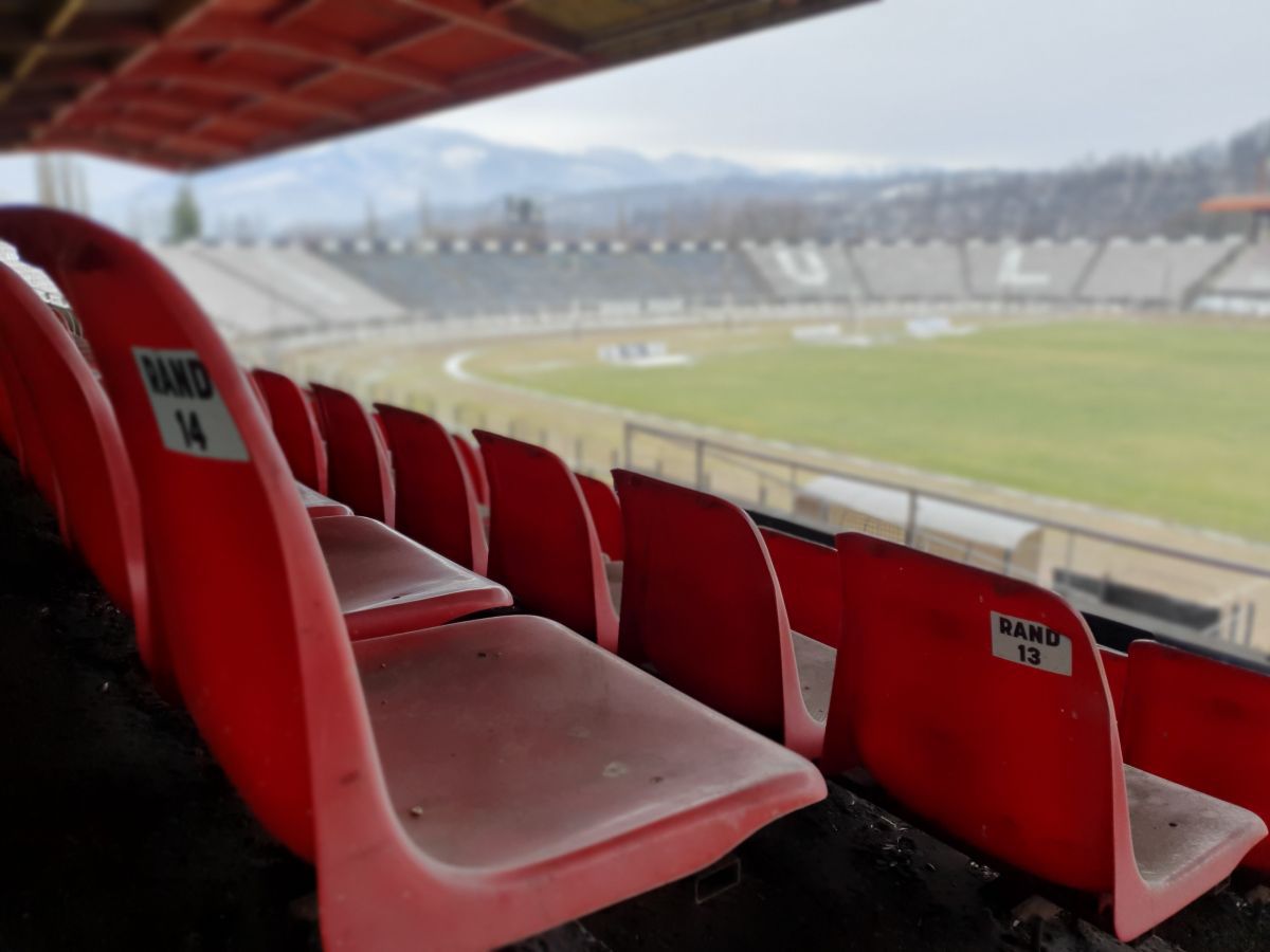 STADION JIUL PETROȘANI