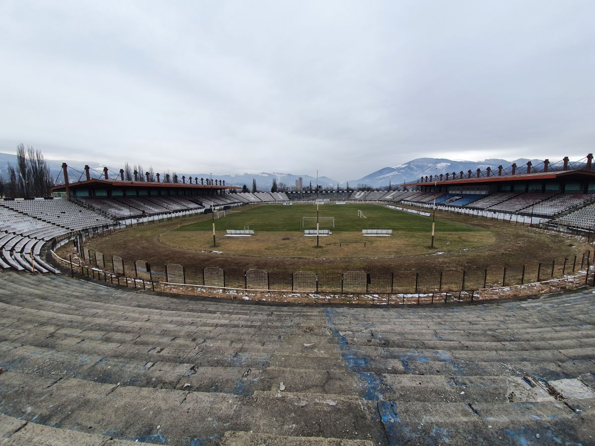 STADION JIUL PETROȘANI