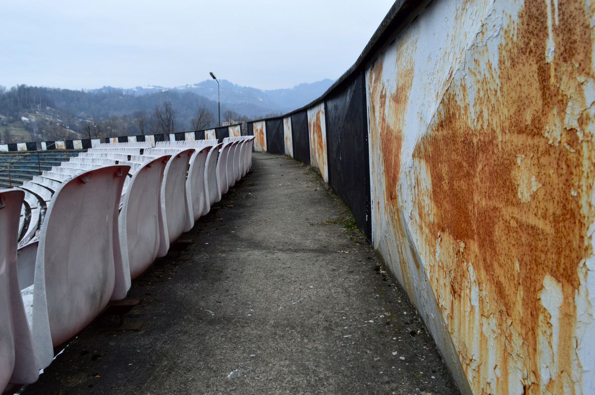 STADION JIUL PETROȘANI