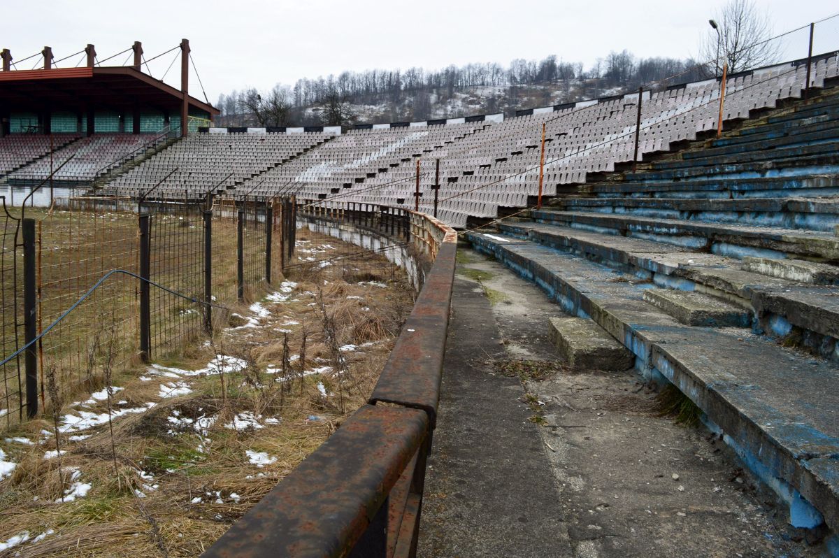 STADION JIUL PETROȘANI