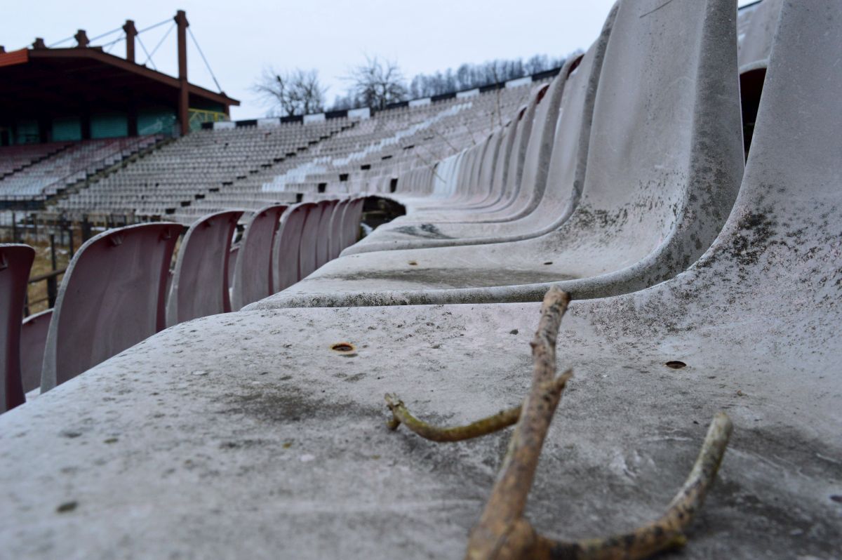 STADION JIUL PETROȘANI