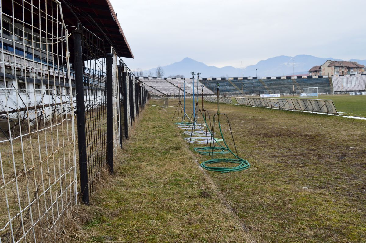 STADION JIUL PETROȘANI