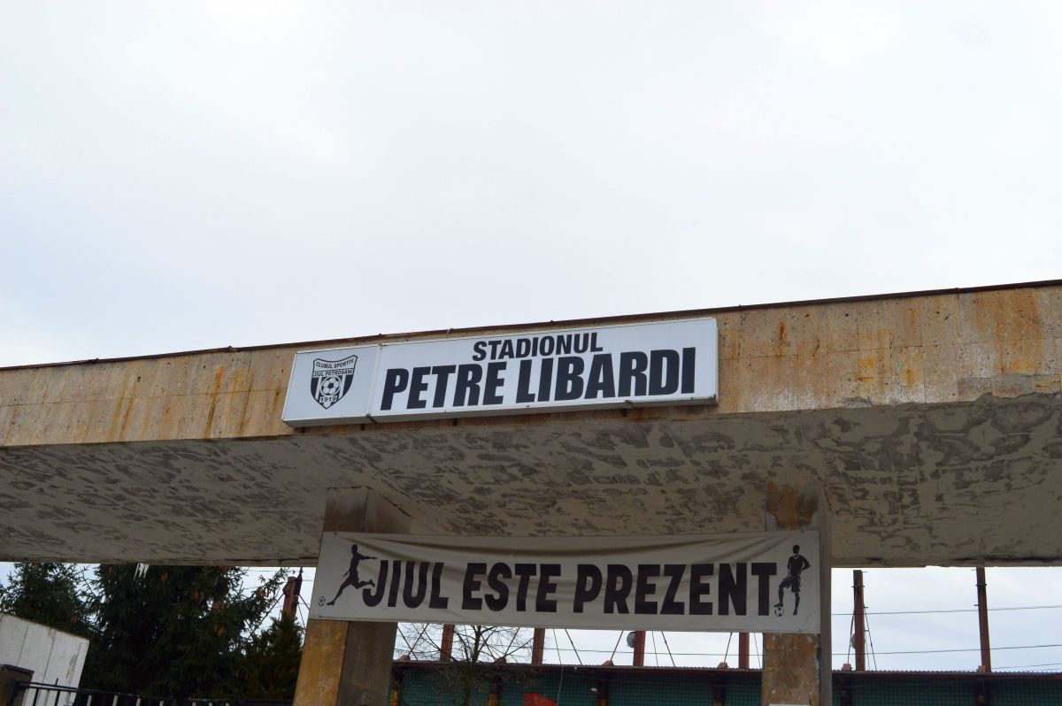 STADION JIUL PETROȘANI