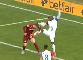 Penalty neacordat în CFR Cluj - FC Botoșani! Continuă greșelile în Liga 1