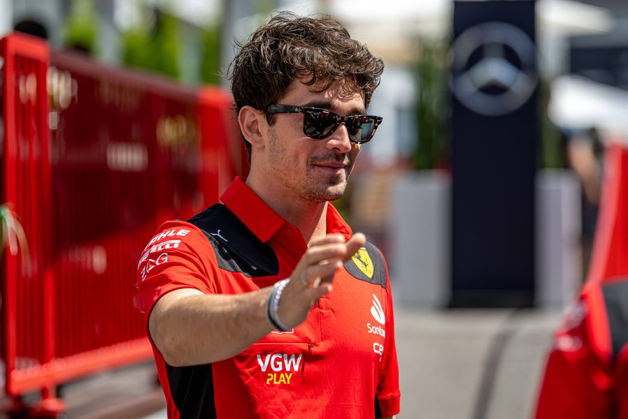 Charles Leclerc, surprins în compania noii iubite! Alexandra a captat toate privirile! Pilotul de la Ferrari nu-și mai ascunde relația