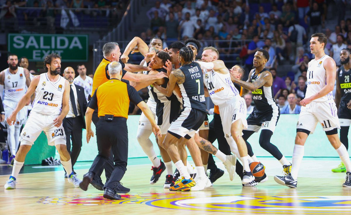 Momente șocante în Euroliga » Real Madrid - Partizan, oprit definitiv după o bătaie generală pe teren: „Niciodată nu s-a mai văzut așa ceva!”